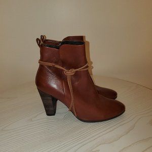 ECCO Womens Ankle Boots Brown Leather 7.5 NWOB